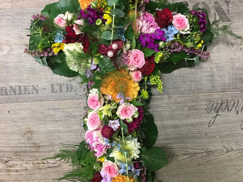 Trauerfloristik aus Illingen von Blumen Schüßler